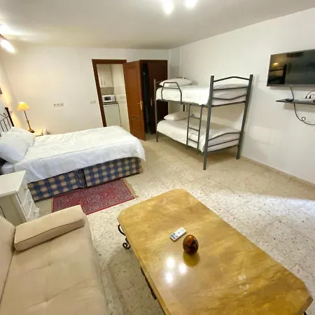 Villa Sleeps 4 With Pool And Air Con