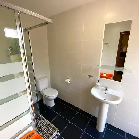 Sleeps 4 With Pool And Air Con Mijas